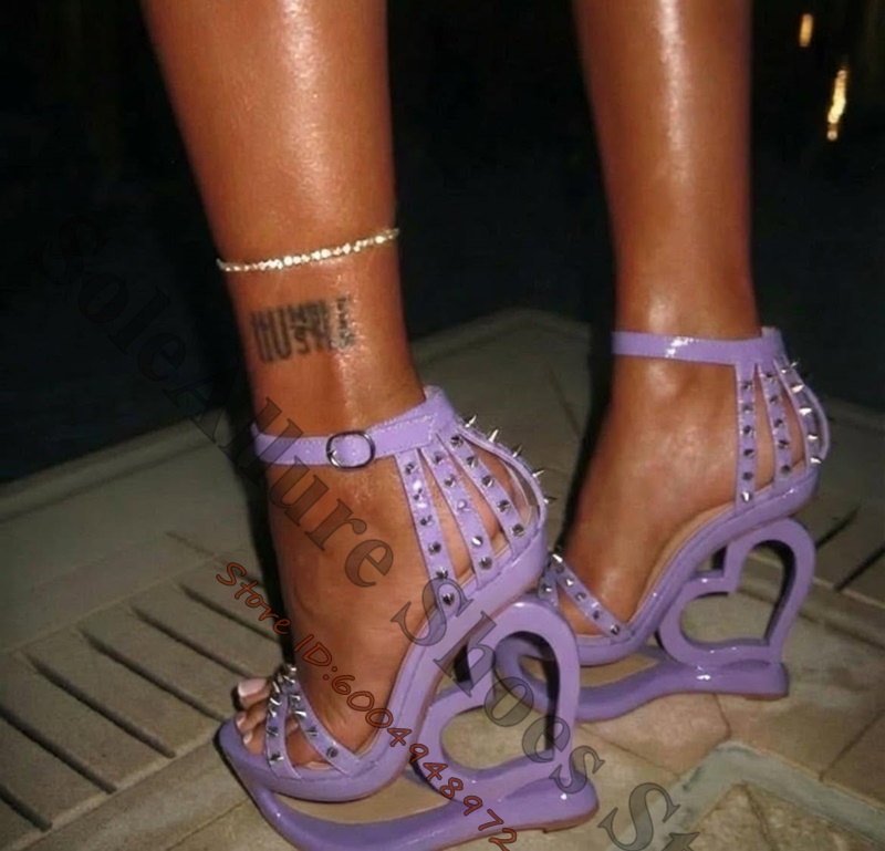 Hot Pink Spike Stud Caged Hear - огляд і ціна Casual Sandal Leather